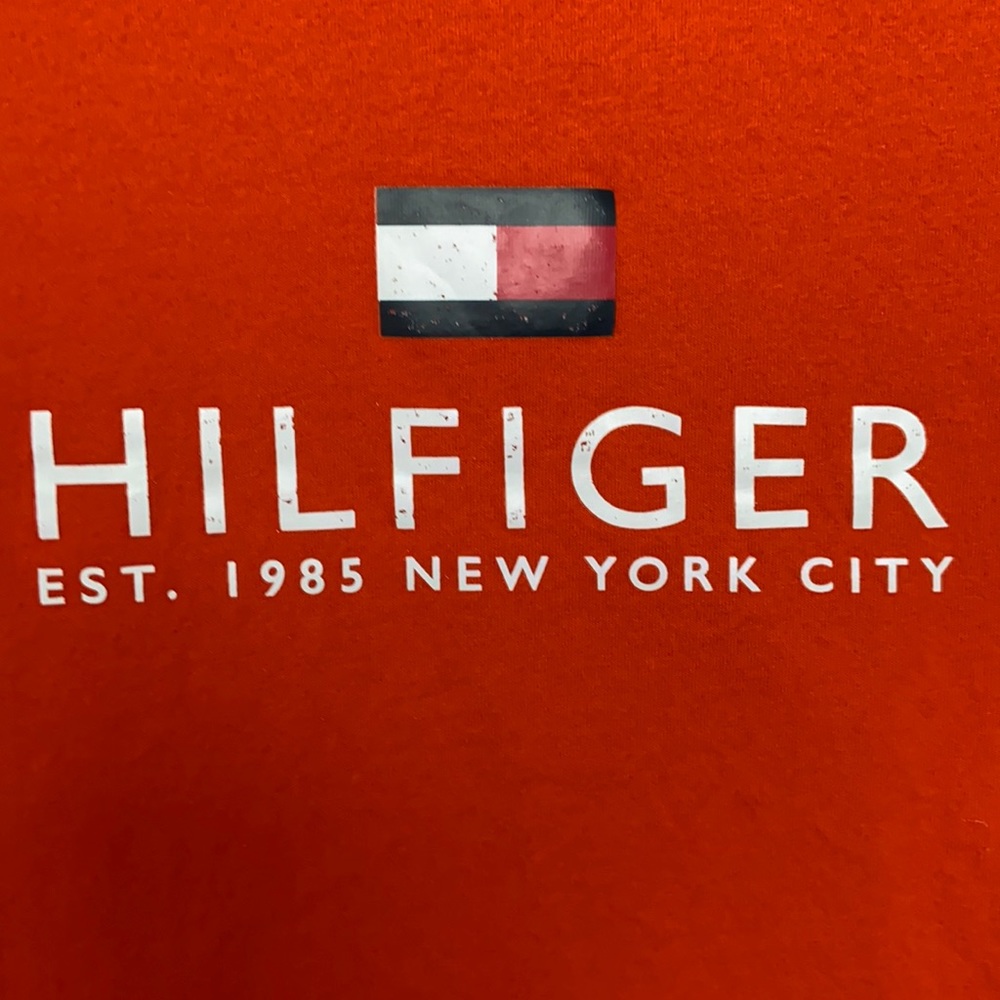Tommy Hilfiger t shirt